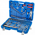 Наборы инструмента в чемоданах